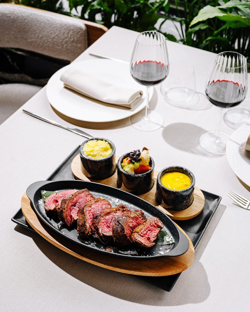 elegant-steak-dinner-with-red-wine-at-restaurant-2026-03-25-05-06-01-utc